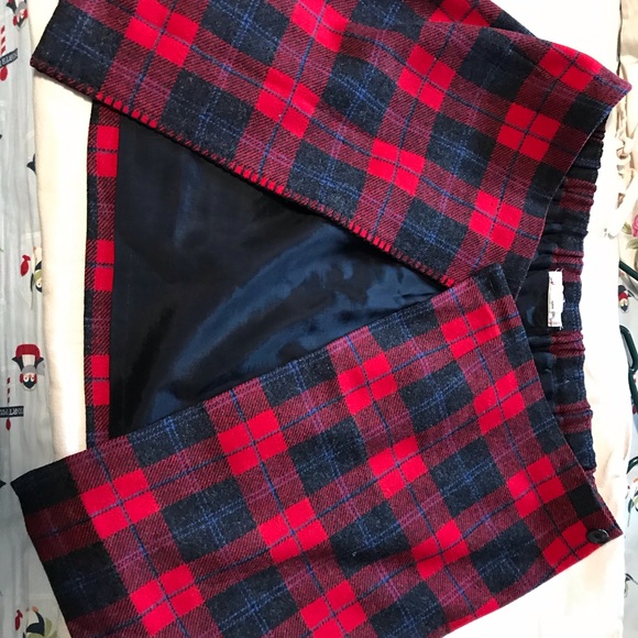 The Talbots Woman Skirt Red Plaid Lined Adjustable waist size - Picture 5 of 9